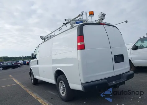 2015 Chevrolet Express 2500 Work Van from USA, damaged, VIN 1GCWGFCF7F1154197
